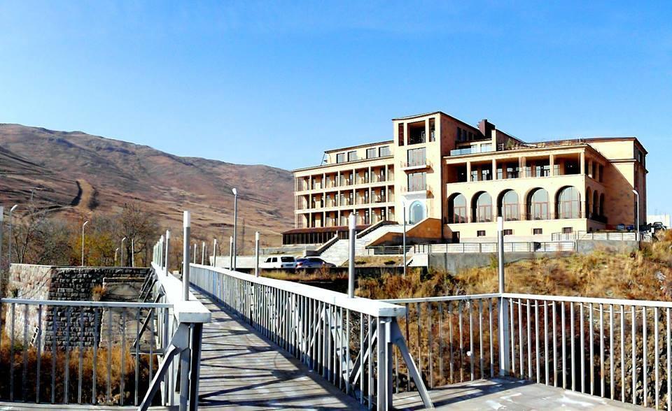 Akhtamar Hotel Cjsc Arzakan Extérieur photo