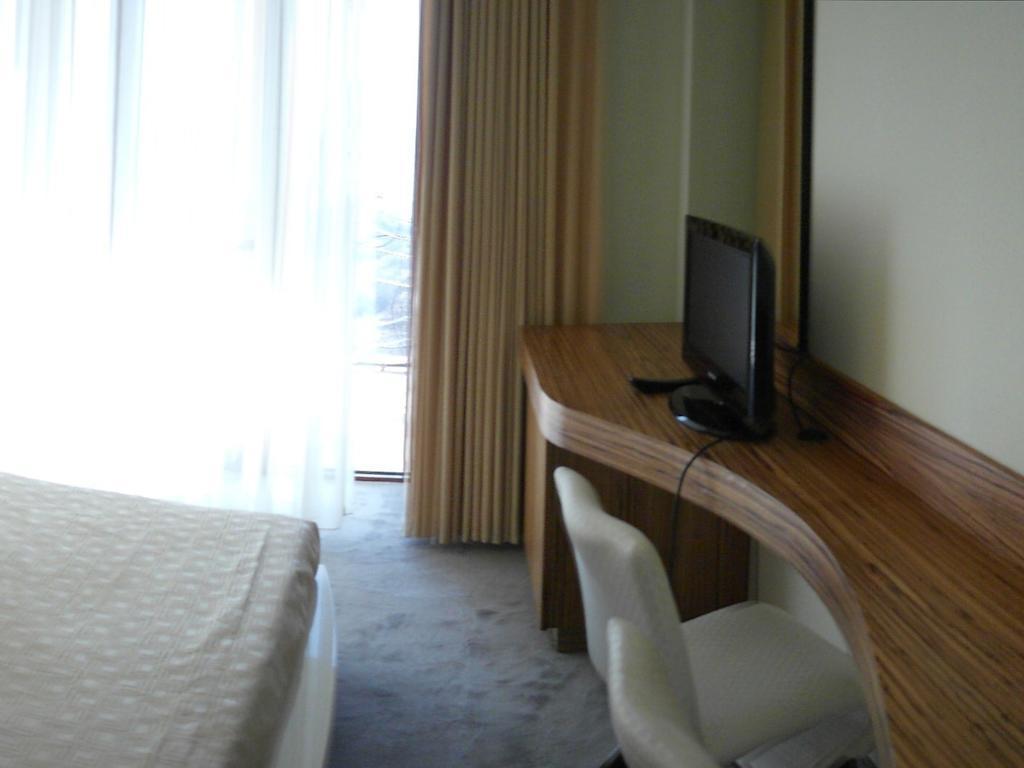 Akhtamar Hotel Cjsc Arzakan Extérieur photo